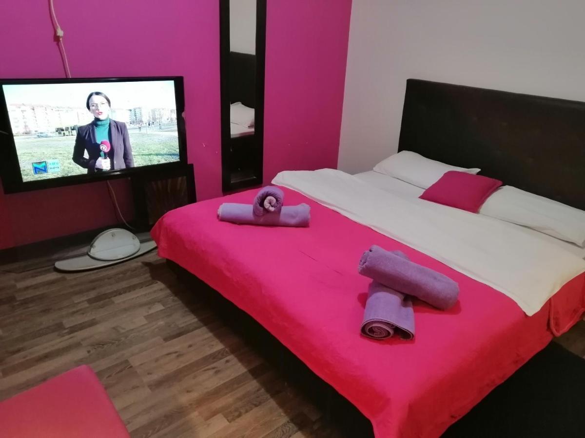 Apartmani M ヘルツェグ・ノヴィ エクステリア 写真